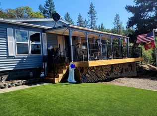 424 Ann Roy Dr, Grants Pass, OR 97527