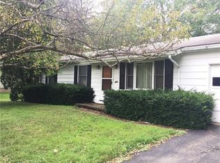 221 Fairmont Dr, Hermitage, PA