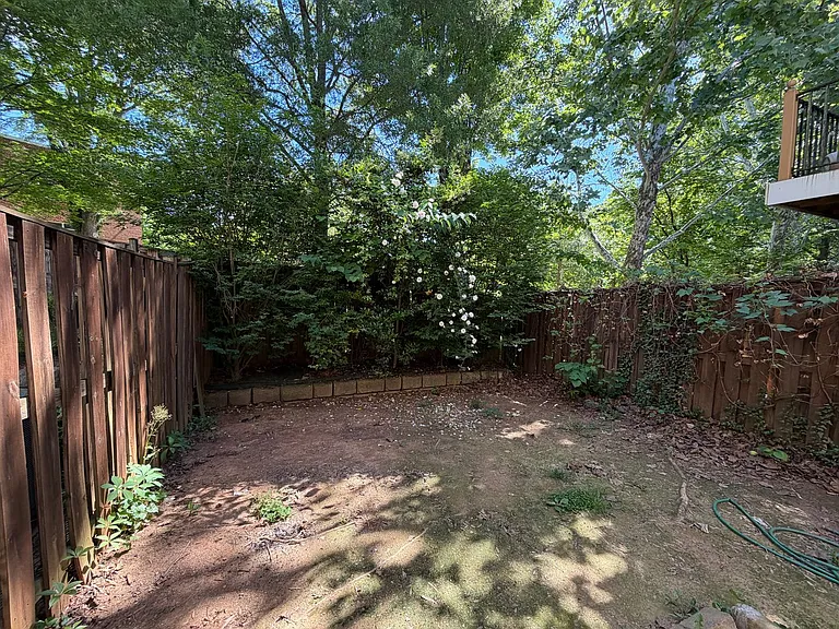 829 Rainier Rd — Photo 7