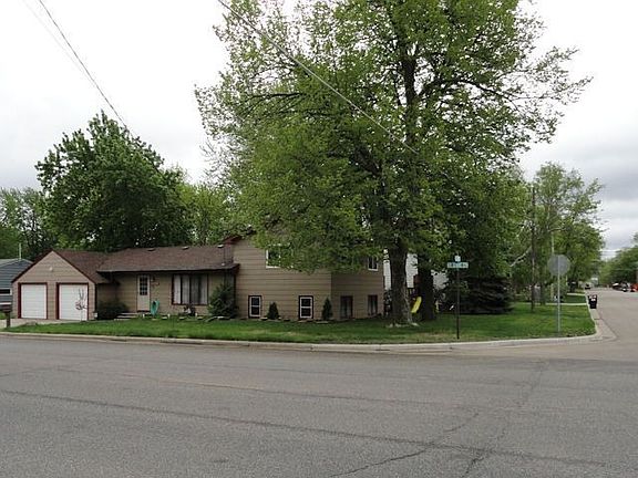 4 level split - corner lot!