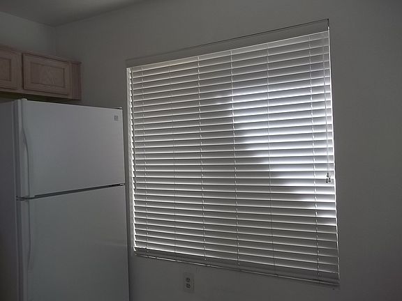 4th image of 9016 Starmount Dr