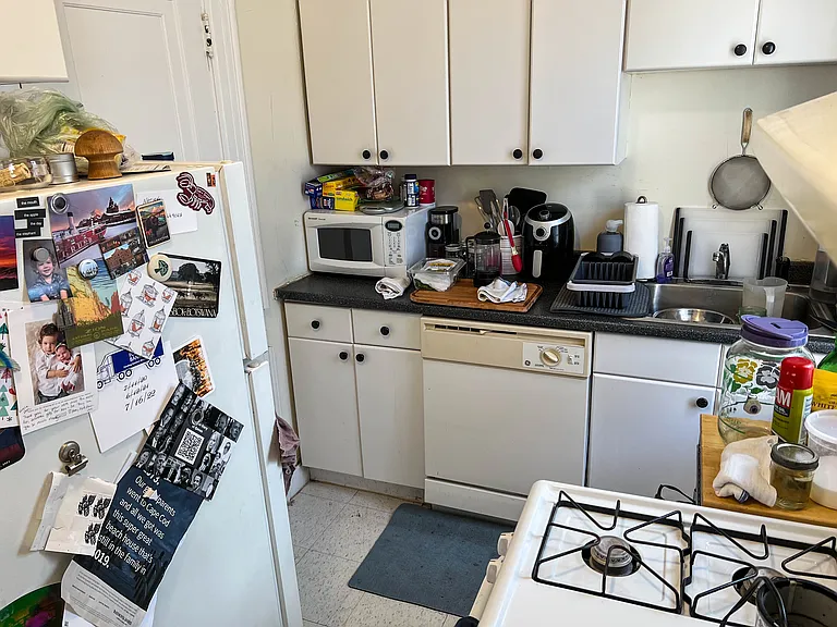 27 Lanark Rd #4 — Photo 7