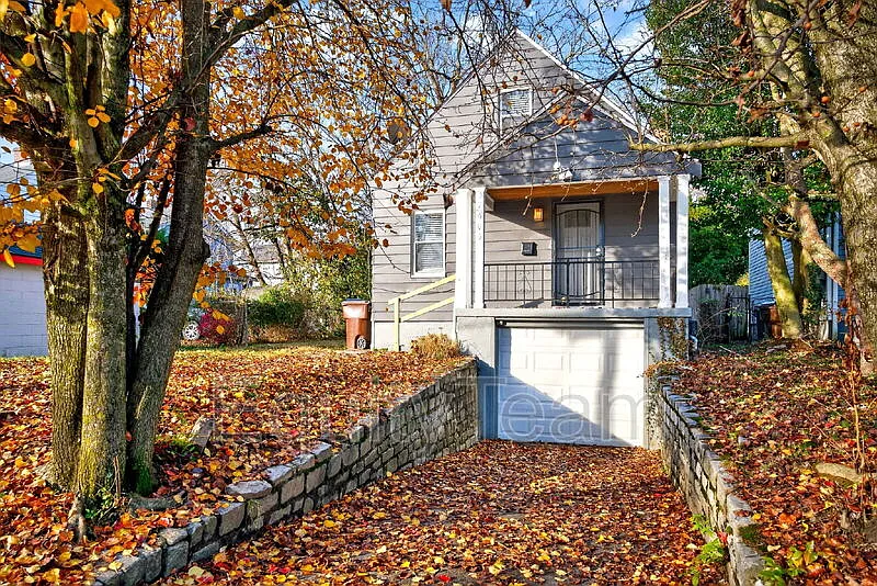 Building Photo - 7005 La Boiteaux Ave