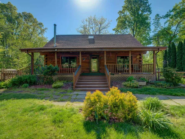 2335 Cooper Foster Park Rd, Vermilion, OH 44089