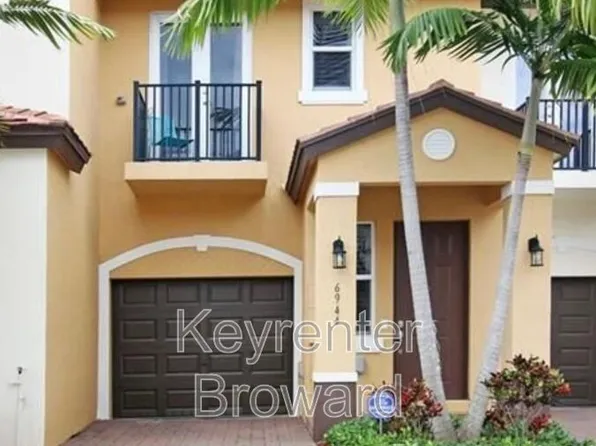 6944 Long Pine Cir, Pompano Beach, FL 33073