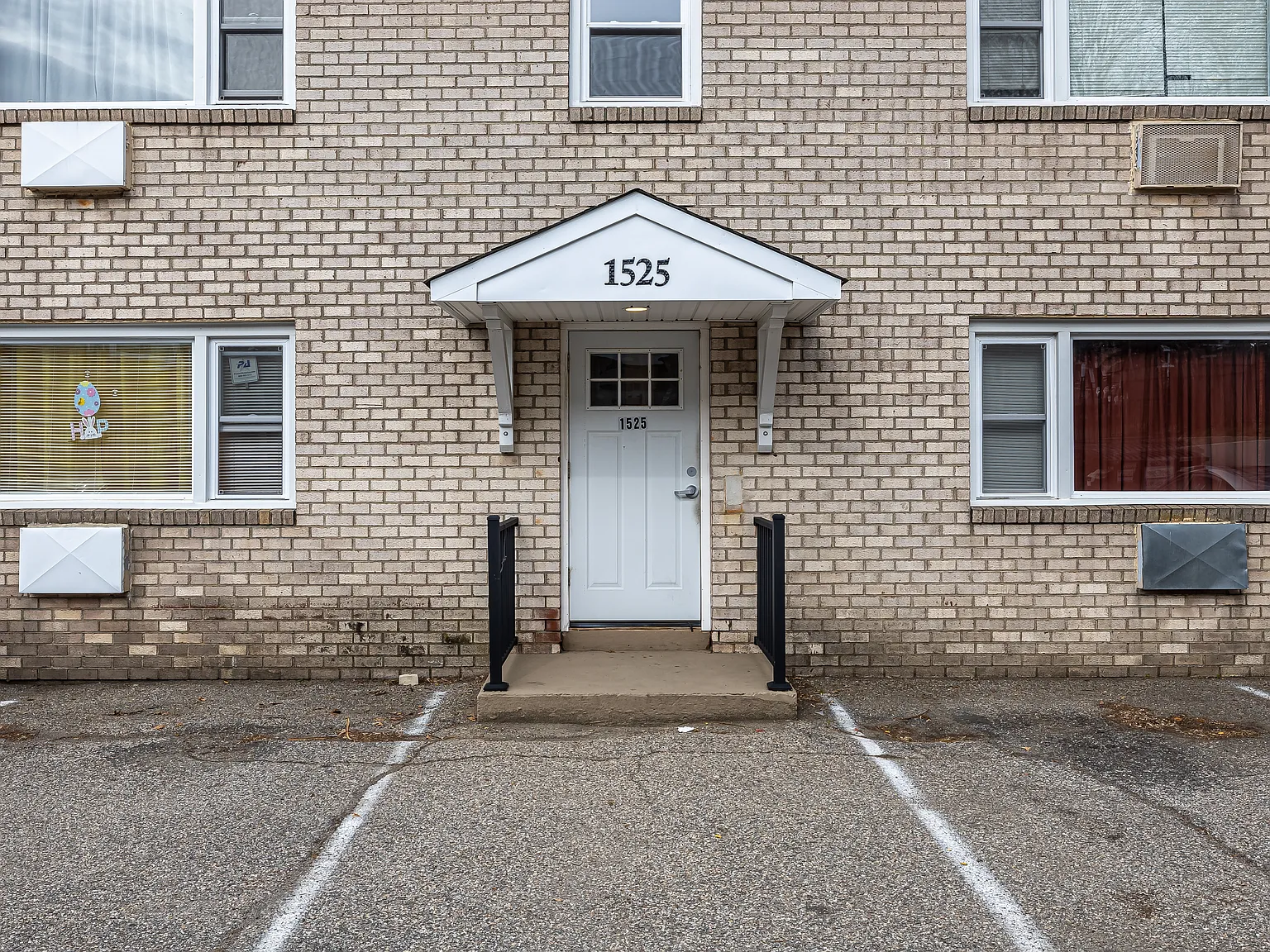 1545 Boston Ave — Photo 1