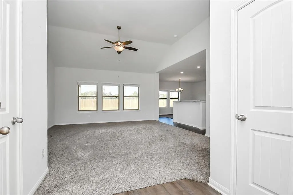 3 bed, 2.5 bath, 1788 sqft, $1,900 — Photo 4