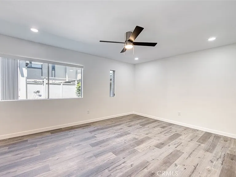 522 W Sierra Madre Blvd #B — Photo 17