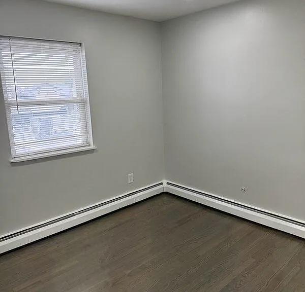 920 Spofford Ave #3 — Photo 9