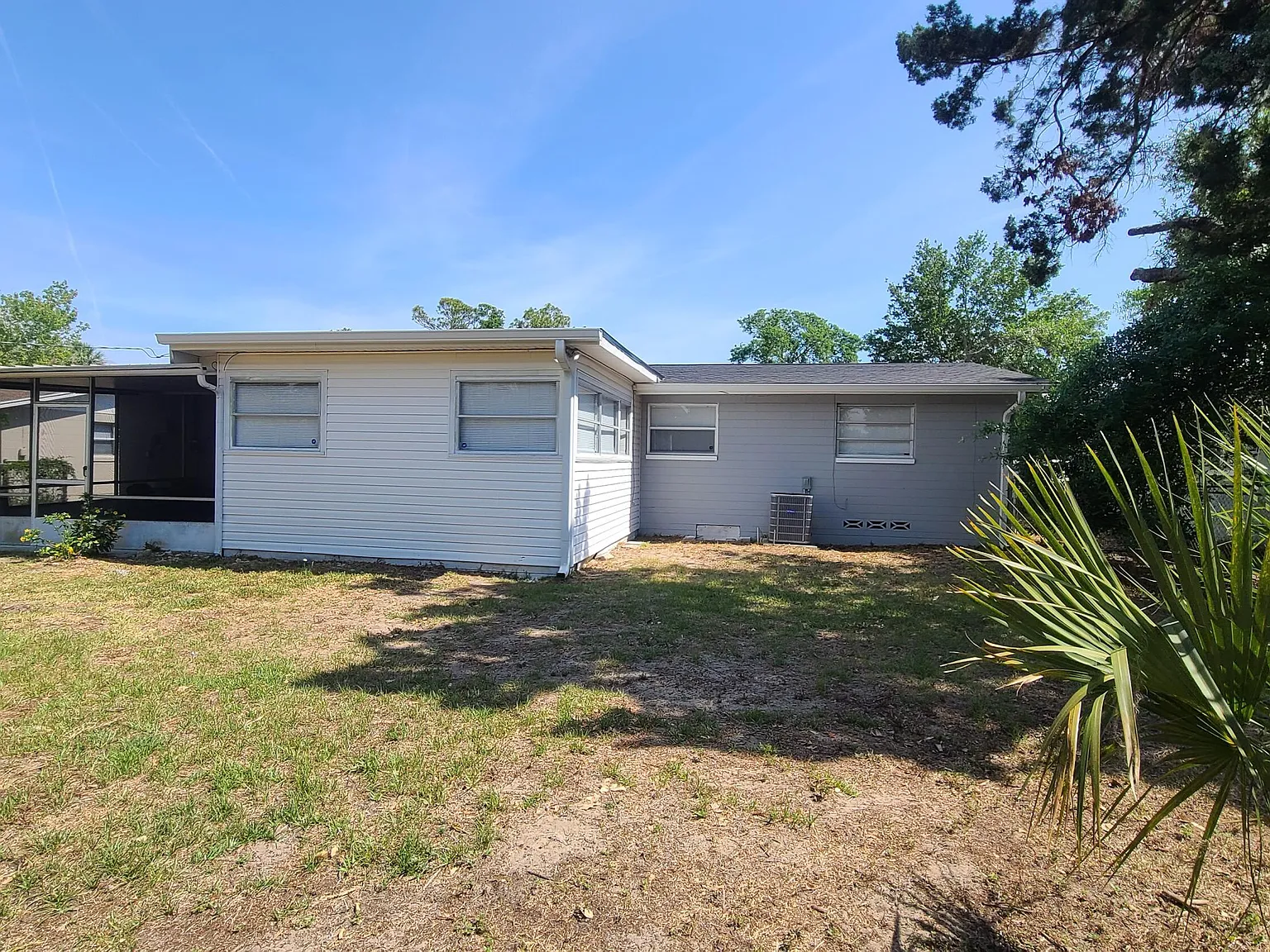 3 bed, 2.0 bath, 1466 sqft, $2,200 — Photo 4