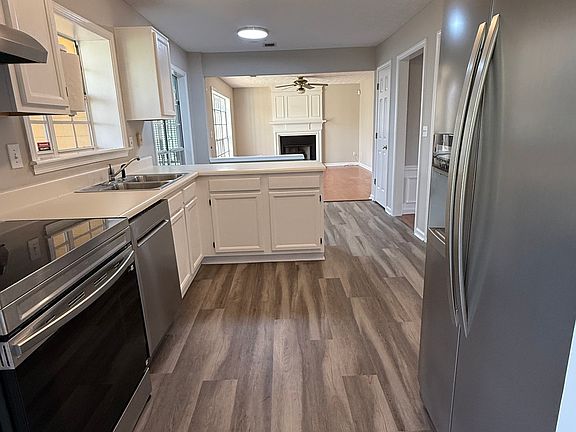 5th image of 4144 Pinehurst Valley Dr