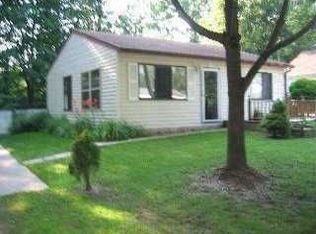 15312 Rickard Ln, Bath, MI 48808