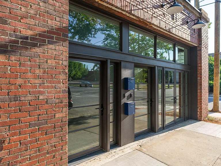 400 E Martin St #A — Photo 28