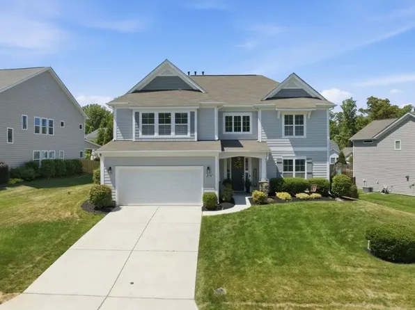 806 Blue Moon Ct, Greensboro, NC 27455