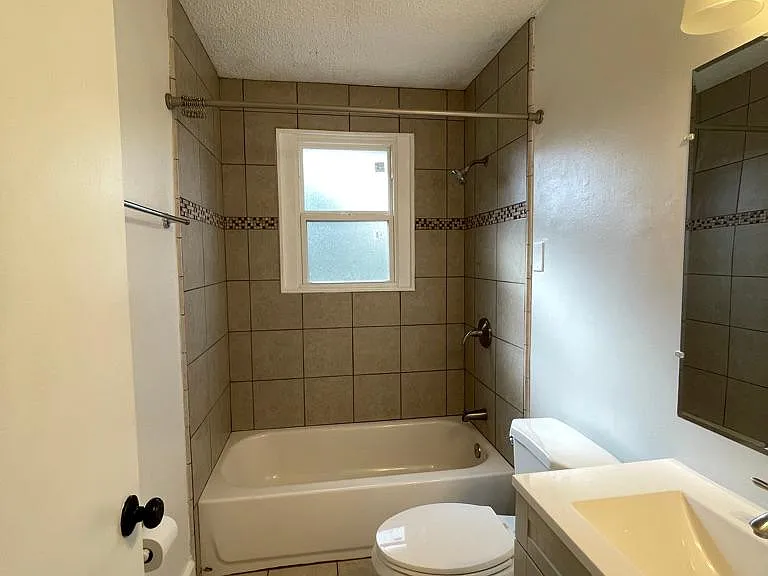 3112 Lealand Ln #A — Photo 21