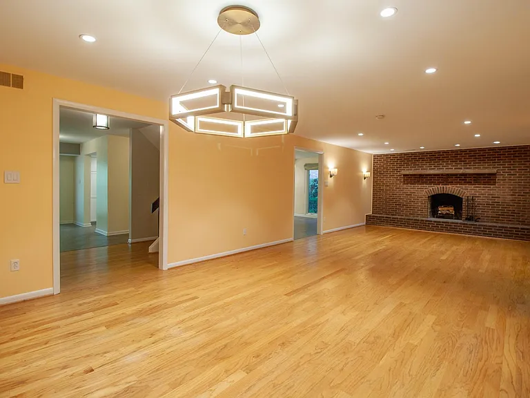 3503 Redwood Ct — Photo 24