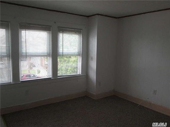 3rd image of 9408 207th St