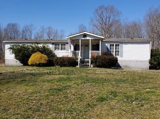 672 Copper Hill Rd, Rice, VA 23966