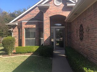 13852 Crest Glen Rd, Edmond, OK 73013