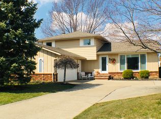 3443 Sturbridge Ln, Brunswick, OH 44212