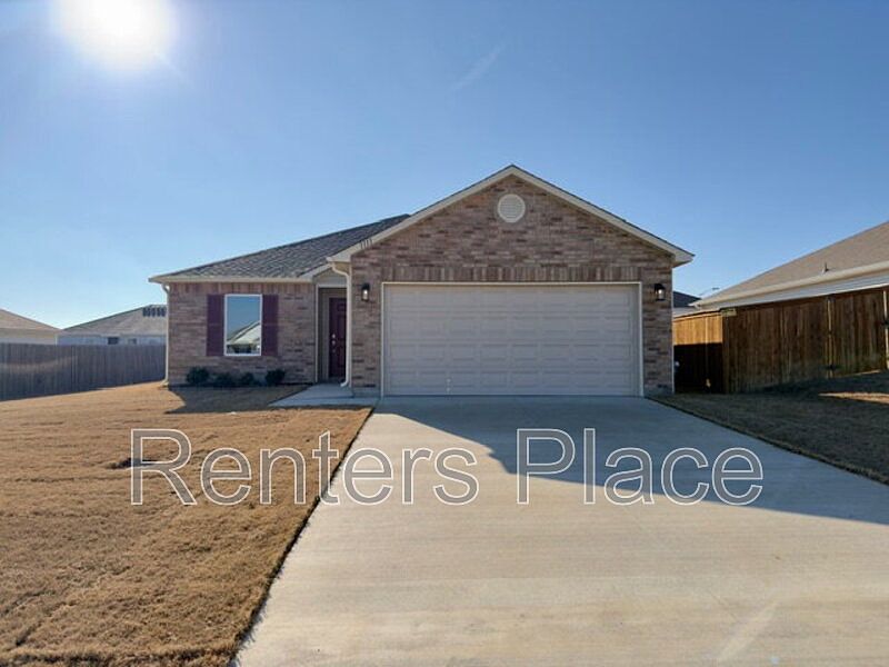1st image of 1111 Raven Dr