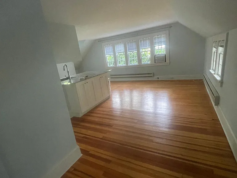 Open floor plan, view from entrance