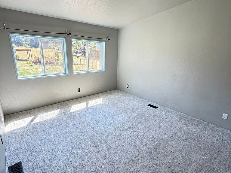 34125 E Lacomb Rd — Photo 30