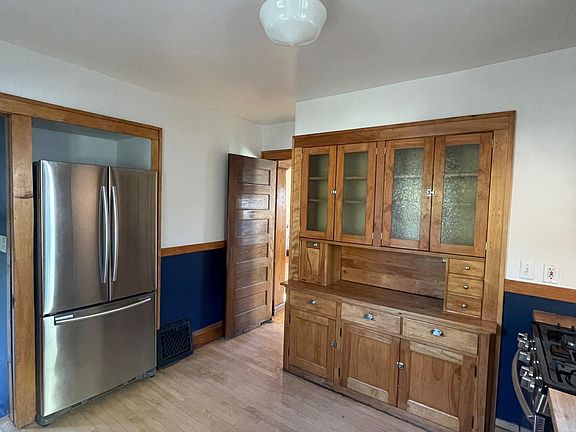 Kitchen built-in pantry