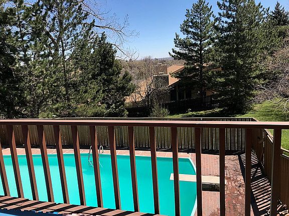 2nd image of 2280 Knollwood Dr