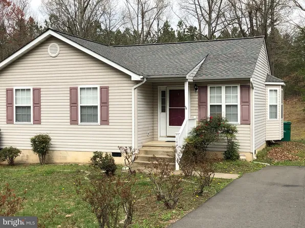 1141 Oakland Dr, King George, VA 22485