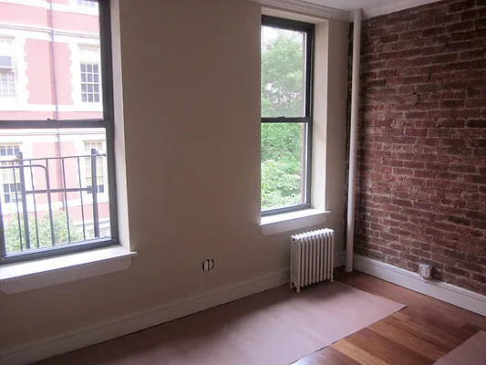 Rented by Town Residential | media 23