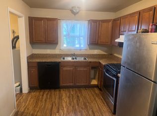 619 Green Country Dr, Tahlequah, OK 74464