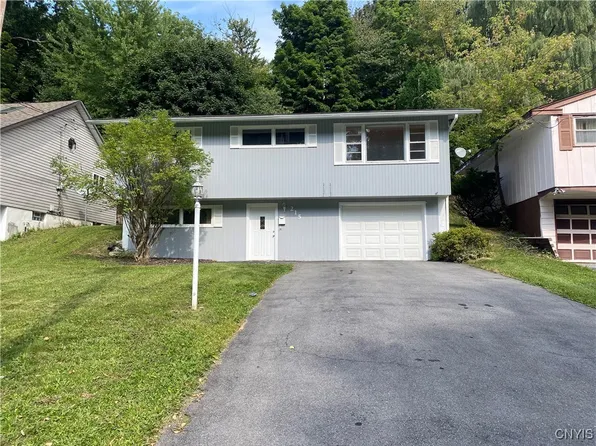 215 Houston Ave, Syracuse, NY 13224