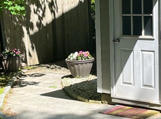 3 Jerdens Ln, Rockport, MA 01966