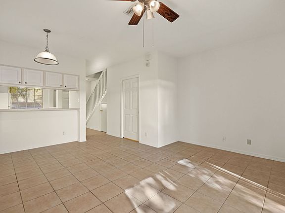 3rd image of 8261 Pacific Beach Dr