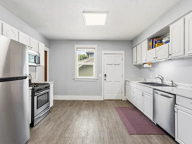 3405 Cuming St — Photo 14
