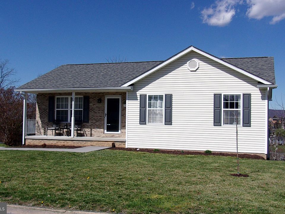 1st image of 955 Devine Dr