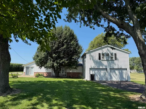 3507 Smith Rd, Pleasant Plains, IL 62677