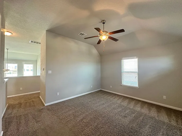 3424 Addison St — Photo 37