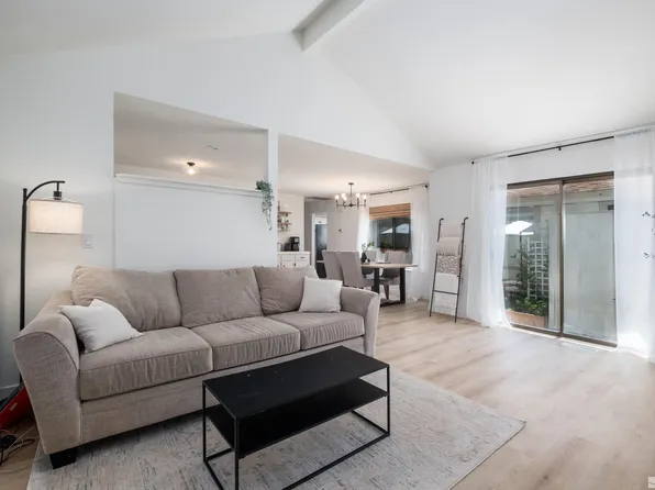 1209 Searchlite Ct, Reno, NV 89503