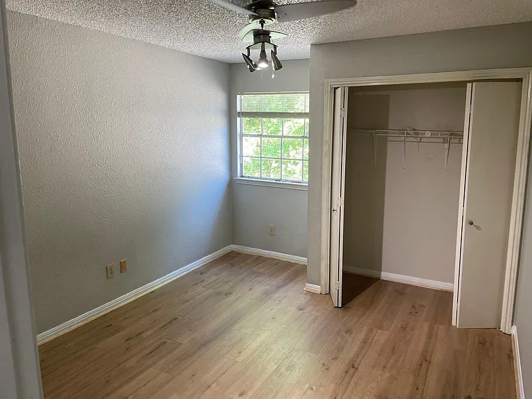 12915 Ashford Knoll Dr — Photo 18