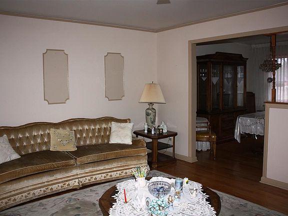 3rd image of 23 Criswood Dr