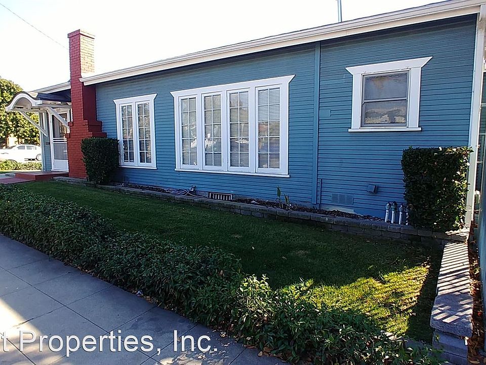 1st image of 3089 Thorn St