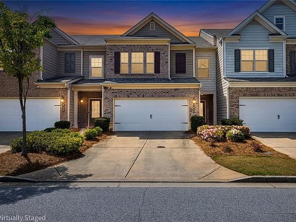 2nd image of 2638 Village Park Bnd