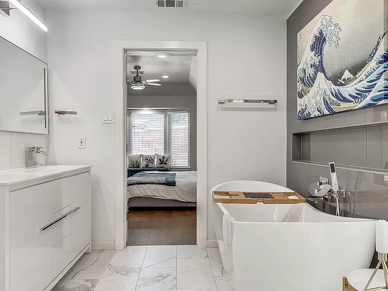 9805 Estate Ln — Photo 18