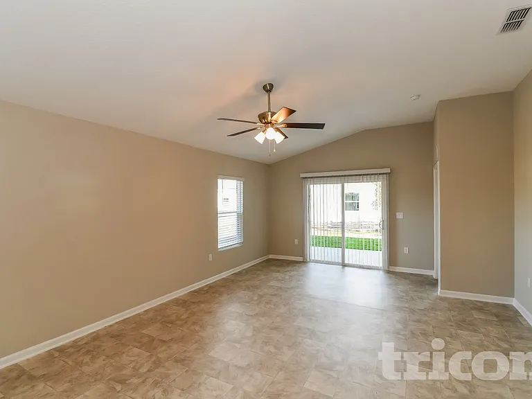 2025 Howard Christy Ct — Photo 4
