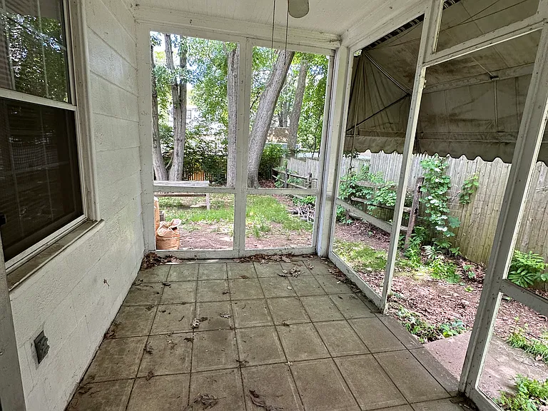 77 Stimson Rd — Photo 8
