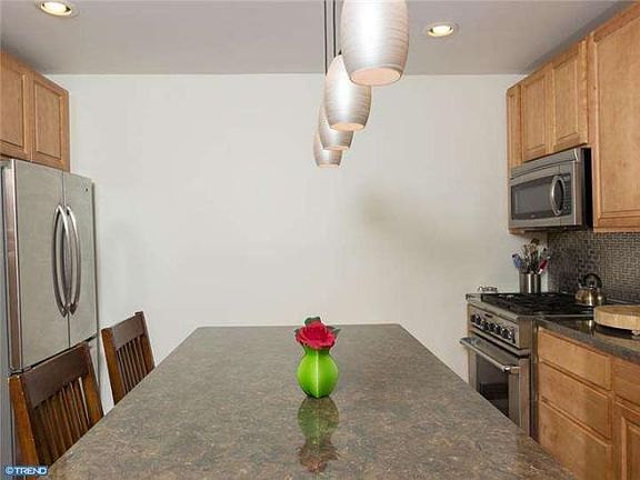 2nd image of 70 Fairfield Ave