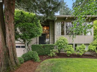 845 NW Day Dr, Gresham, OR 97030