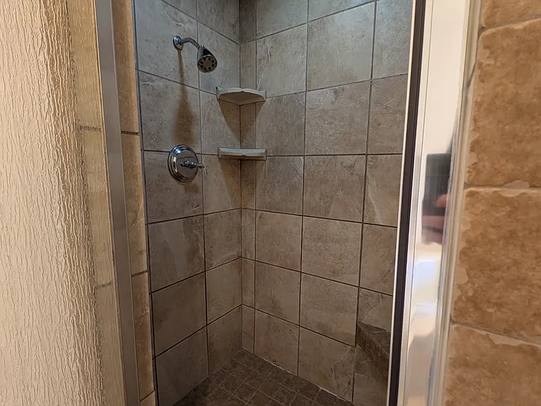 407 Clairton Ct #1 — Photo 27